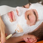 Maske und Peeling gegen eingewachsene Haare